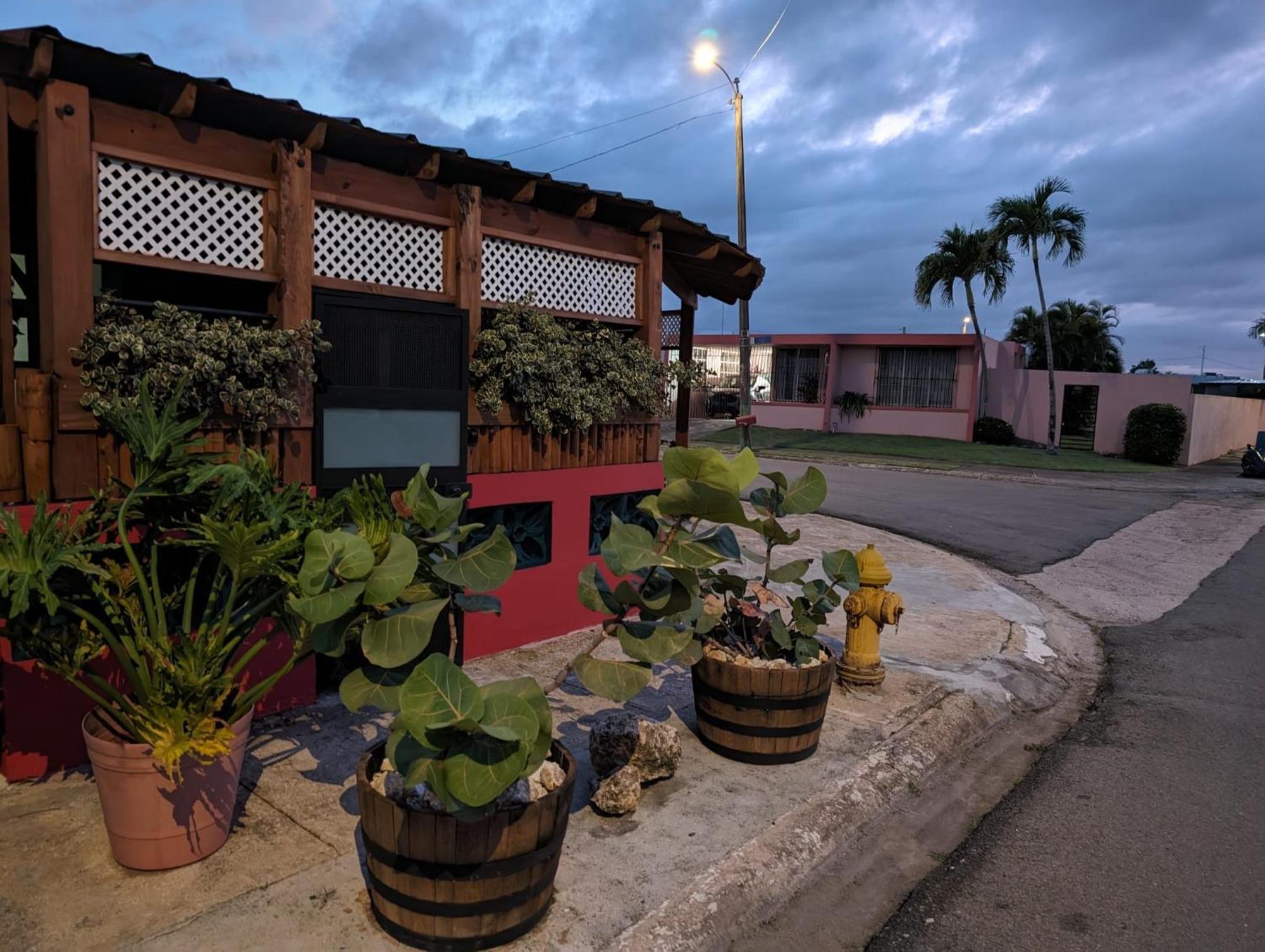 Moon'S Place Toa Baja Екстериор снимка